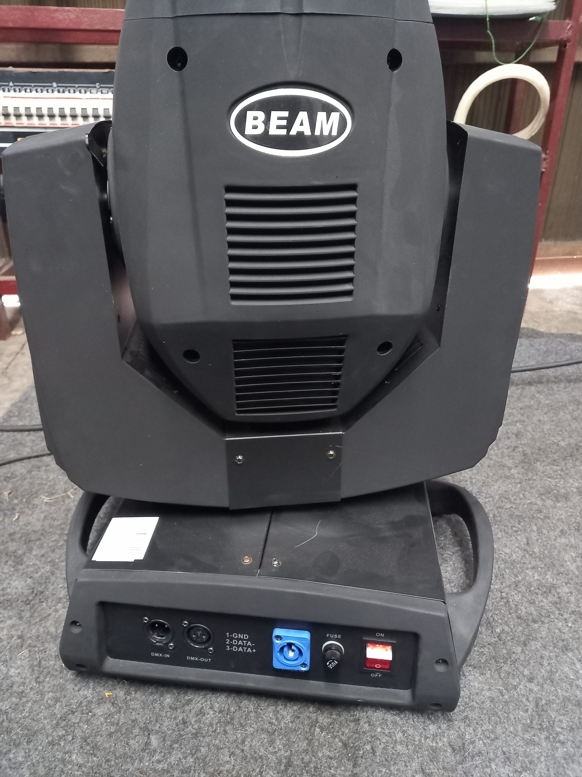 Moving Beam 200 5R e 7R – A.H.M. Eventos e Iluminação